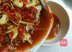 剁椒鱼头的做法图解12