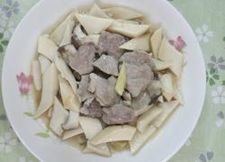 肉片炒杏鲍菇