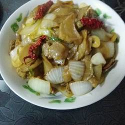 羊肉炒洋葱土豆干的做法[图]