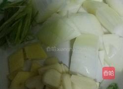 羊肉炒洋葱土豆干的做法图解2