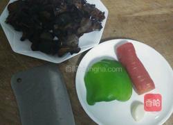 单炒黑木耳的做法图解1