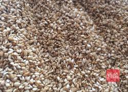 芝麻盐的做法图解1