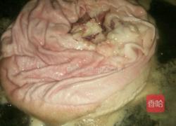 蹄髈黄豆汤的做法图解2