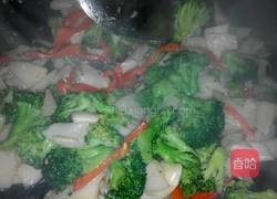 杏鲍菇炒西兰花的做法图解6