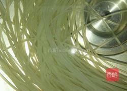 羊肉汤米线的做法图解1