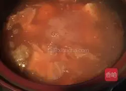 Illustration of how to make kimchi and tofu soup 3