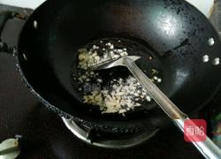 银鱼炒蛋的做法图解1