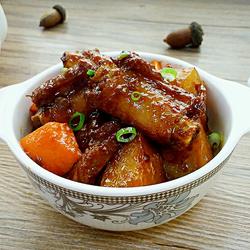烧排骨炖土豆的做法[图]