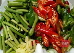 香辣蒜苔牛肚的做法图解1