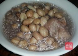 猪蹄花生汤的做法图解4