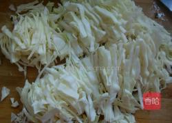 香菇木耳卷心菜的做法图解5