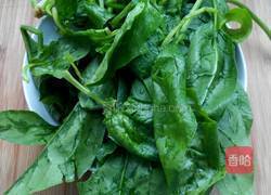 麻酱菠菜的做法图解1