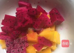 杂果西米露的做法图解2