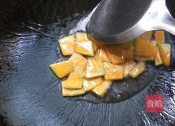 红提子炒青瓜南瓜的做法图解3