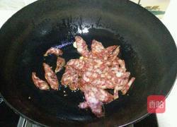荷兰豆炒腊肠的做法图解3