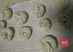 韭菜鸡蛋包子的做法图解5