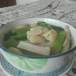 鸡腿菇莴笋芸豆汤的做法[图]