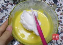 戚风蛋糕的做法图解7