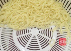 鲜虾炒面的做法图解5