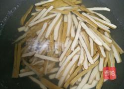 青蒜苗炒香干的做法图解3