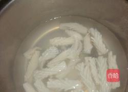 爆炒鱿鱼花的做法图解3