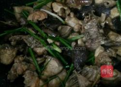 鲜菇滑鸡的做法图解5