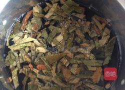 枇杷叶黑豆水的做法图解4