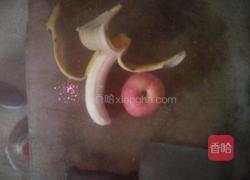 香蕉苹果汁的做法图解1