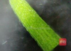 豆沙酿苦瓜的做法图解2