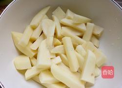 豆豉土豆山楂肉的做法图解1