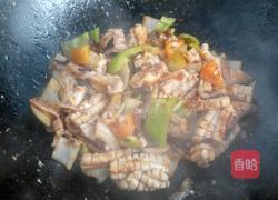 蒜蓉辣酱炒鱿鱼的做法图解6
