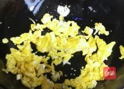 三鲜锅贴的做法图解2