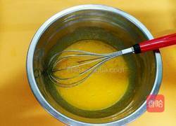 電飯鍋戚風蛋糕~6寸的做法图解2