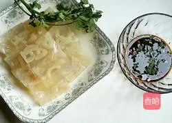 Illustration of how to make crystal pig rind jelly 11