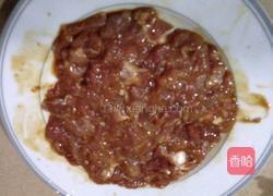 西兰花炒肉片的做法图解3