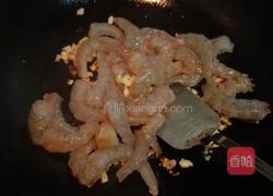 西蓝花炒虾仁的做法图解6