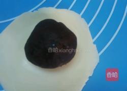 蛋黄酥的做法图解4