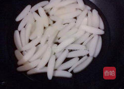 韭黄炒年糕的做法图解2