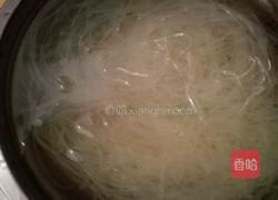 洋葱炒粉丝的做法图解2