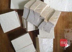 番茄炒豆腐的做法图解1