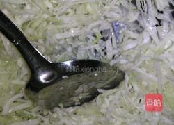包菜炒米粉的做法图解4