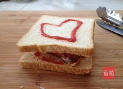 吐司火腿爱心煎蛋的做法图解5