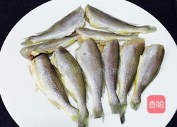 香煎小黄鱼的做法图解2