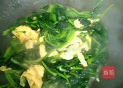 菠菜炒鸡蛋的做法图解5