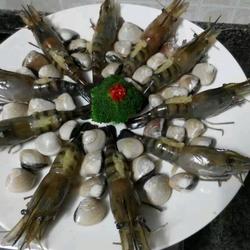 罗氏虾拼白贝的做法[图]