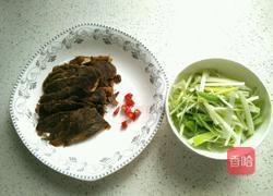 葱拌牛肉的做法图解1