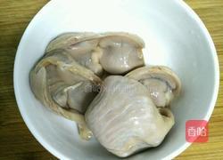 芹菜木耳炒鸡胗的做法图解3