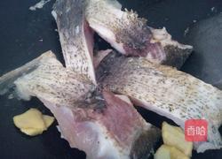 酸菜炆鱼的做法图解4
