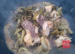 酸菜炆鱼的做法图解6