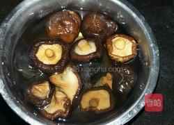 蚝油香菇菜心的做法图解1